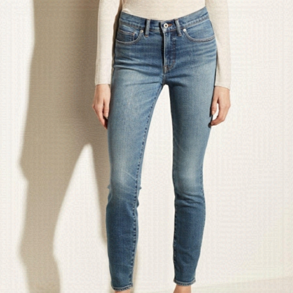 NWT Vince 5 pockets Skinny Jeans Medium Wash - Picture 1 of 11